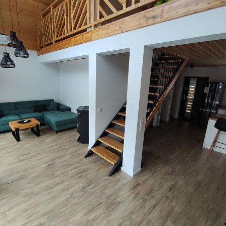 Villa Miedzy Drzewami à Biecz Extérieur photo